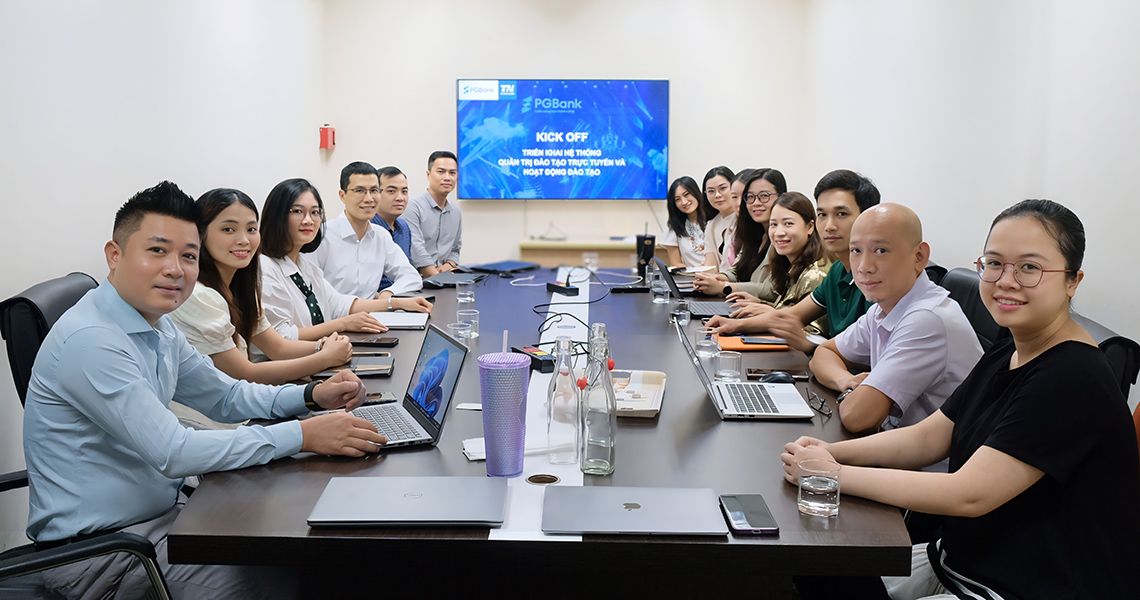 Ngày 19/7/2024, PG Bank và Tập đoàn Trí Nam khởi động dự án triển khai phần mềm E-learning, đánh dấu bước tiến trong nâng cao chất lượng đào tạo nhân sự. PG Bank kỳ vọng sự hợp tác này sẽ tạo môi trường làm việc hiện đại, hạnh phúc và mang lại giá trị bền vững cho xã hội.